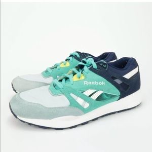 REEBOK VENTILATOR HEXALITE Green Navy Blue Shoes
